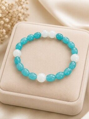 🌸2/$16🌸 Ocean Breeze Aqua & White Beaded Stretch Bracelet